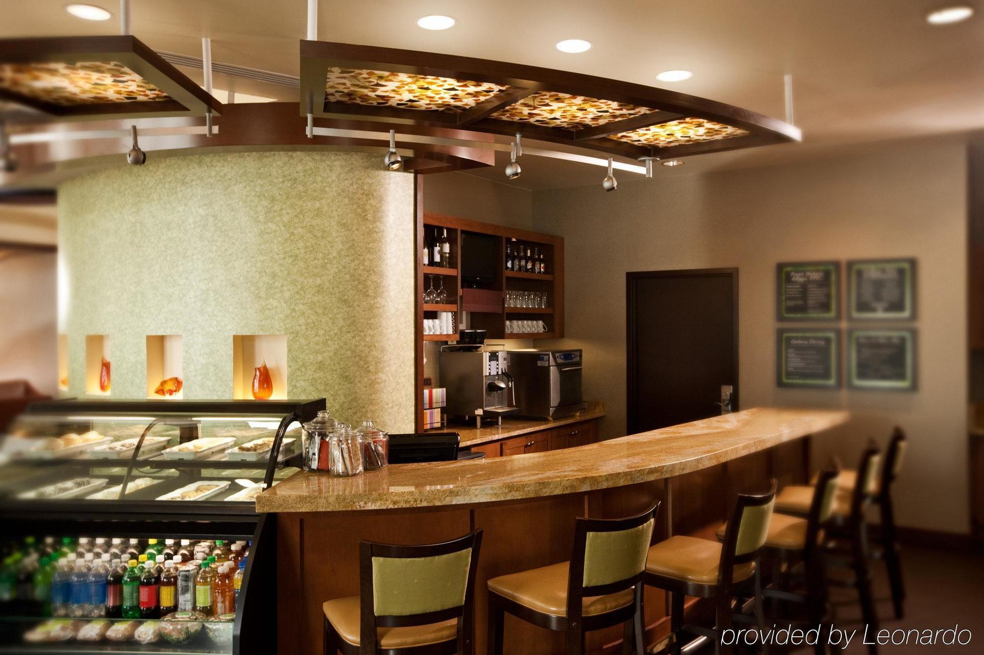 Hyatt Place Greensboro Restaurant foto